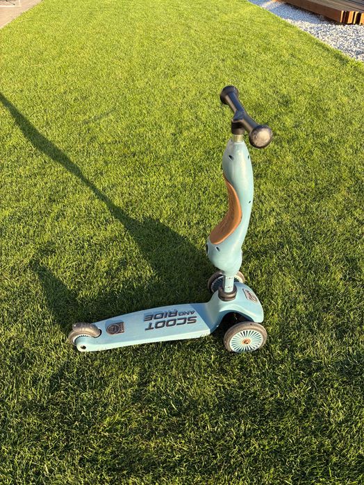 Hulajnoga Scoot And Ride niebieska 2w1