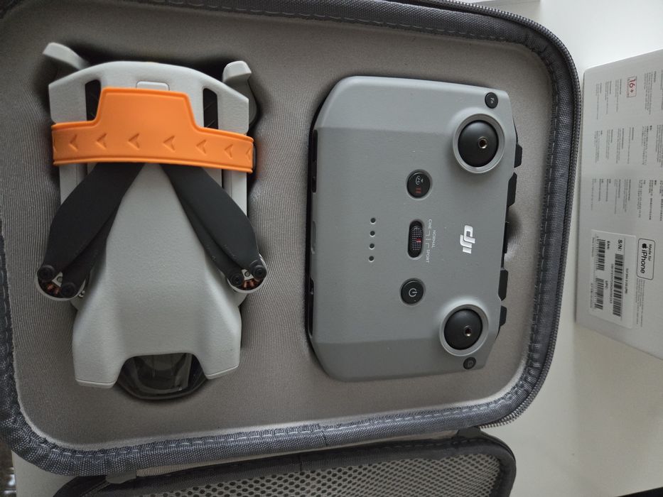 Zestaw Dji mini 3 + dji care + akcesoria