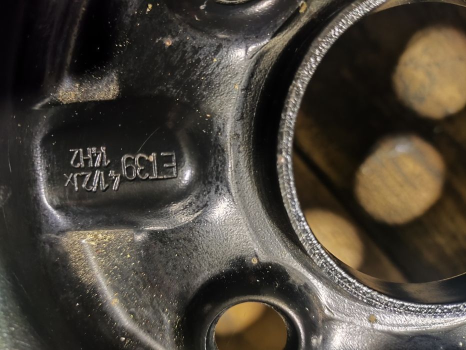 Felgi stalowe z oponami