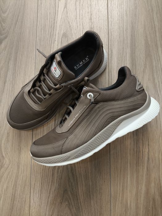 Кросівки Bumer, натуральна шкіра, р.41 (26,5 см)