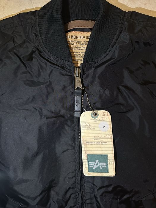 Новий Бомбер Alpha Industries. Розмір S