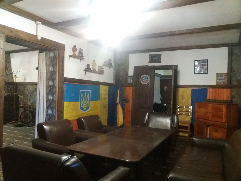 Комерційне приміщення 150++м. кВ. В центрі міста пори центральну дорог