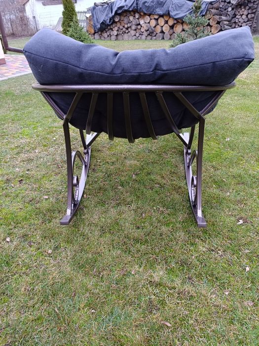 Кокон , гойдалка