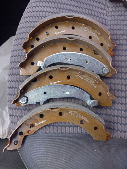 Колодки гальмівні барабанні