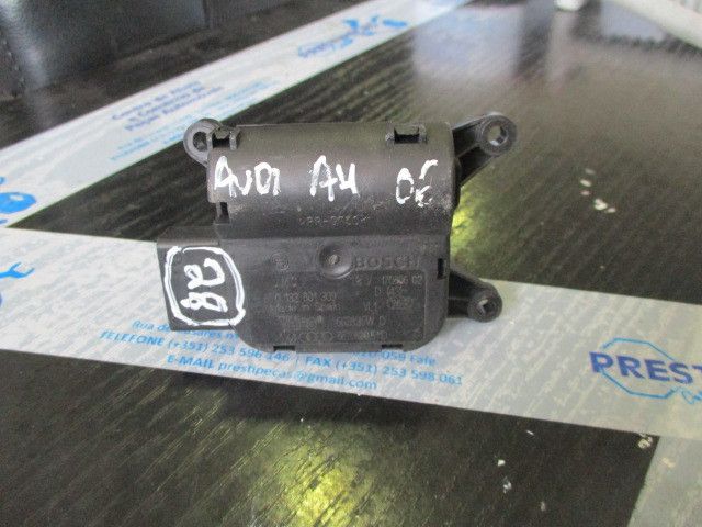 Motor da comporta da sofagem AUDI A4 Cabriolet (8HE, B7)
