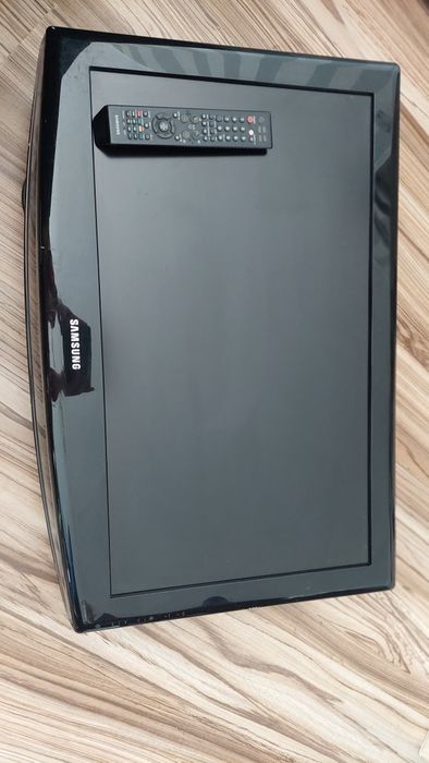 Telewizor samsung 32 cale. Dekoder Wiwa H.265