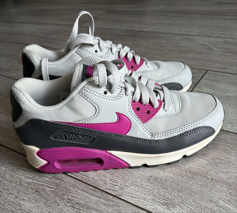 Buty Nike Air Max 90 essential, rozmiar 38, wkladka 24,5cm. Stan bdb.
