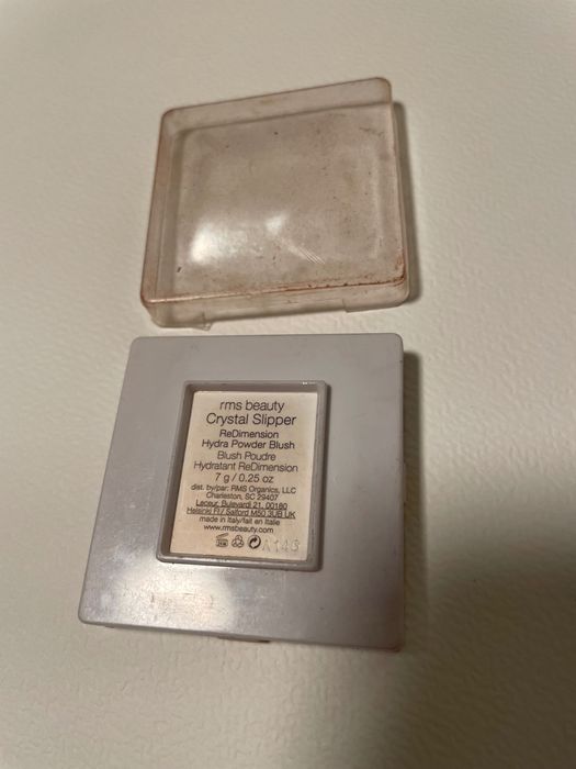 Róż blush RMS beauty