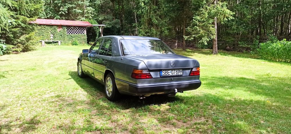 Sprzedam Mercedesa 124 z 1991 roku