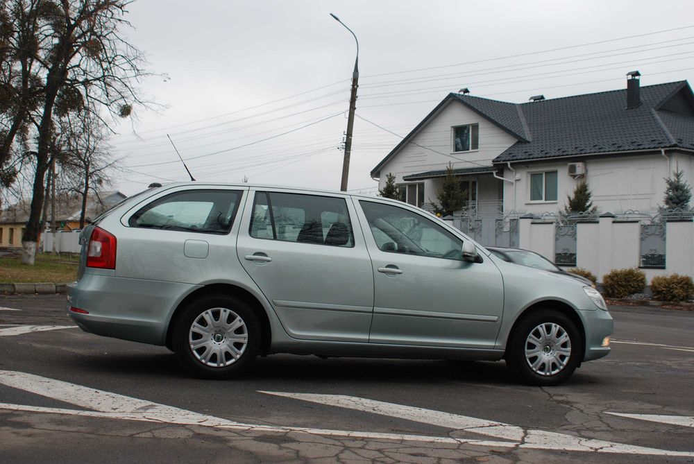 Шкода октавія A5 1,6 MPI