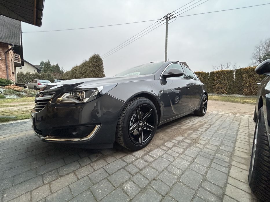 Felgi Koła 18 5x120 BMW e60 Opel Insignia + opony całoroczne 245/45/18