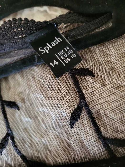 Narzutka plażowa, koronkowy szlafrok, efektowna narzutka