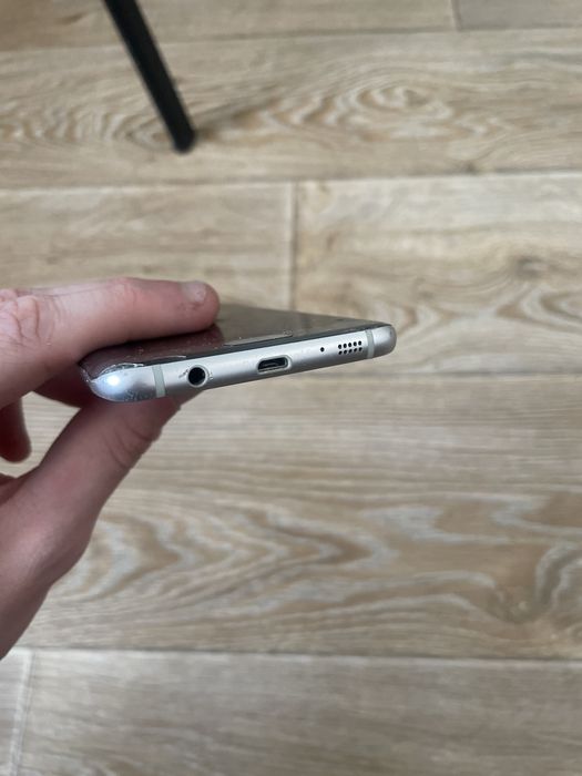 Samsung Galaxy S7 Edge (Silver) - 64 gb. Екран без вигорань