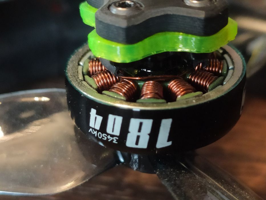 Dron fpv cinebot30 4s hdzero elrs 900/868 MHz