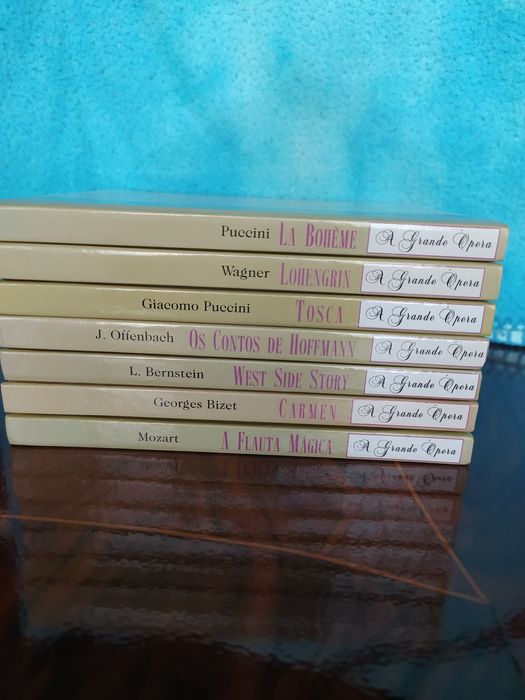 Livros com CD "A grande ópera"