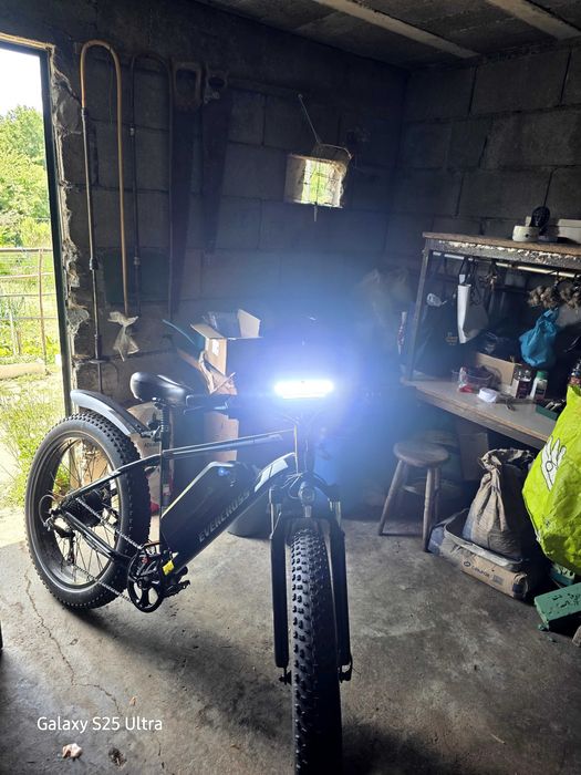 Bicicleta Elétrica como nova 90km autonomia