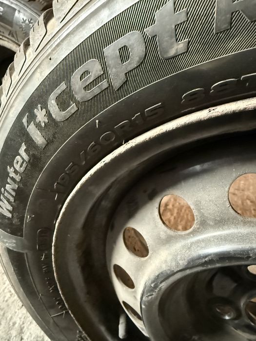 Резина з дисками 195 60 r15