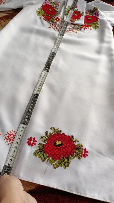 Вишите плаття нове