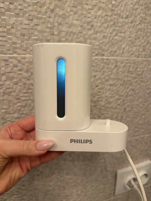 Ультрафіолетовий дезінфектор Philips Sonicare б/у