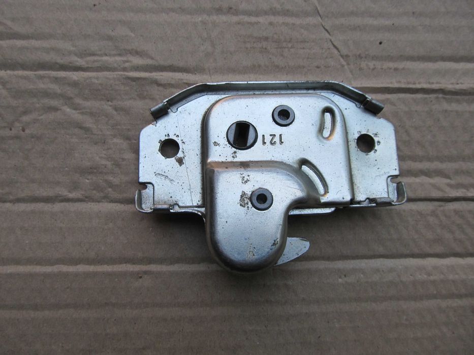 Замок крышки багажника опель аскона