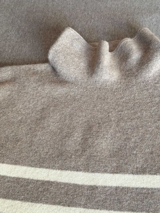 Джемпер светр жіночий UNIQLO майже новий