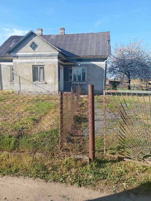 Продаж цегляного будинку с. Рогізно