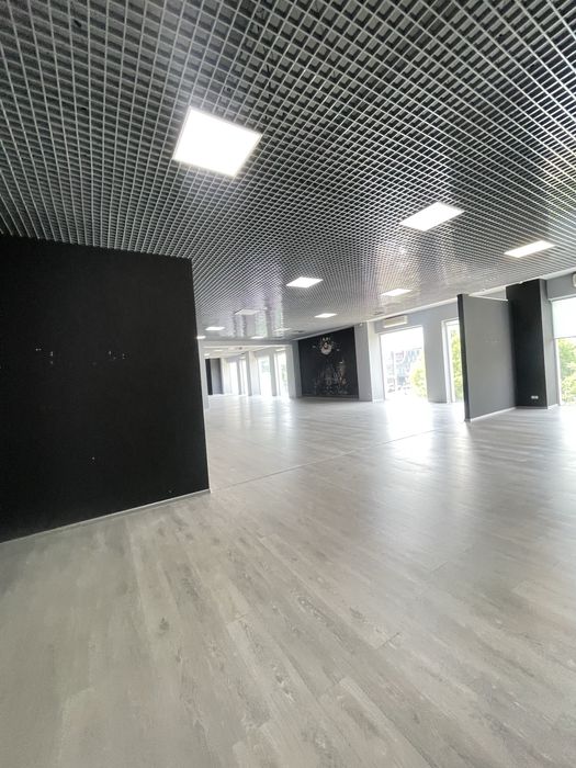 АРЕНДА Весь 2 этаж. Свой вход .  р-н Королева 600m2‼️Люстдорфская
