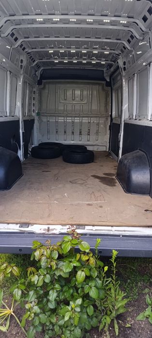 Peugeot Boxer довга база