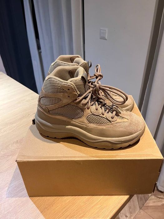 adidas Yeezy boost Desert boot 41.