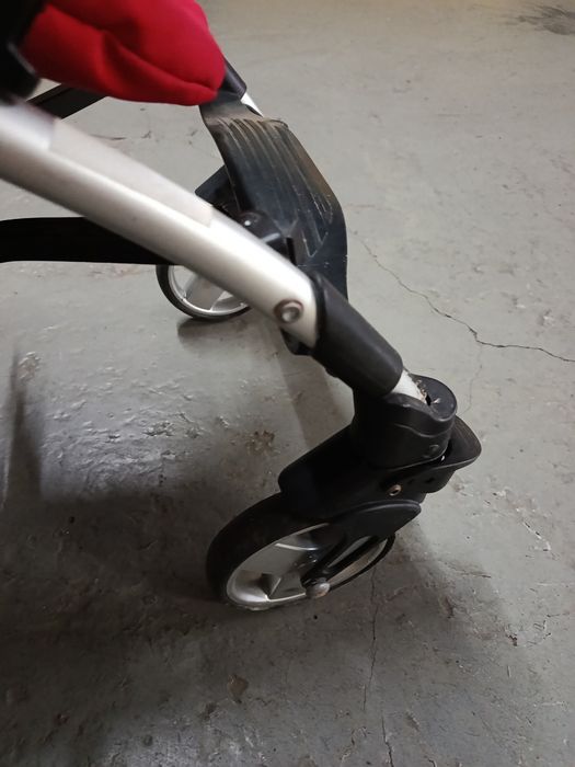 Carrinho de Passeio Chicco Liteway – Vermelho e Castanho (Bom Estado)