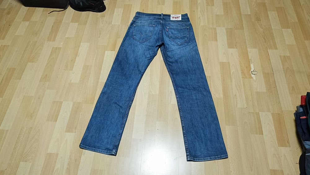 Męskie spodnie jeansowe LEVIS 273 r.M stan bardzo dobry
