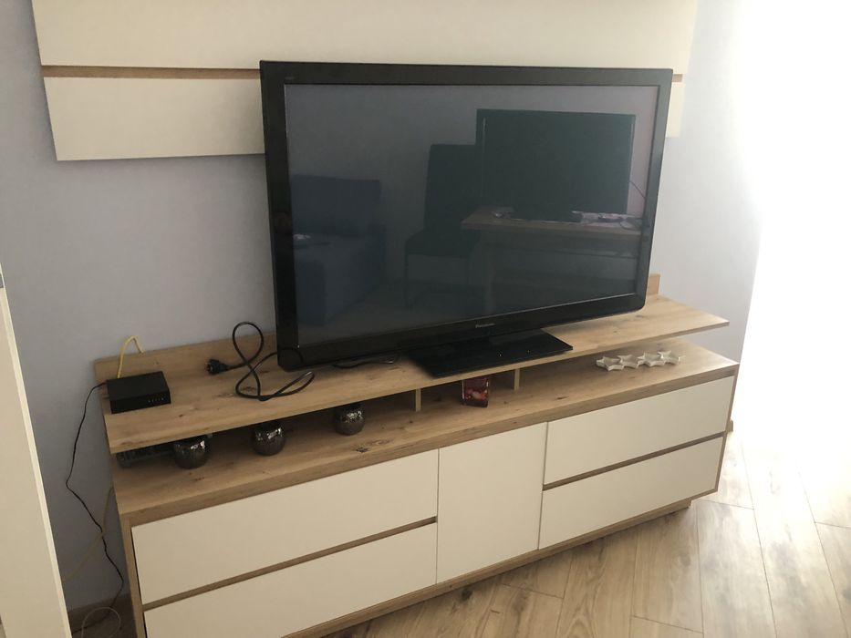 Telewizor Panasonic z dekoderem i pilotem