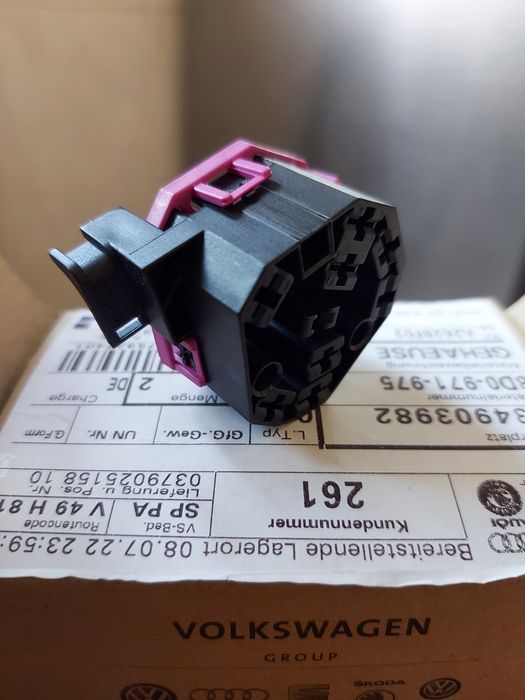 Ignition Switch Connector Sheet - Volkswagen Group