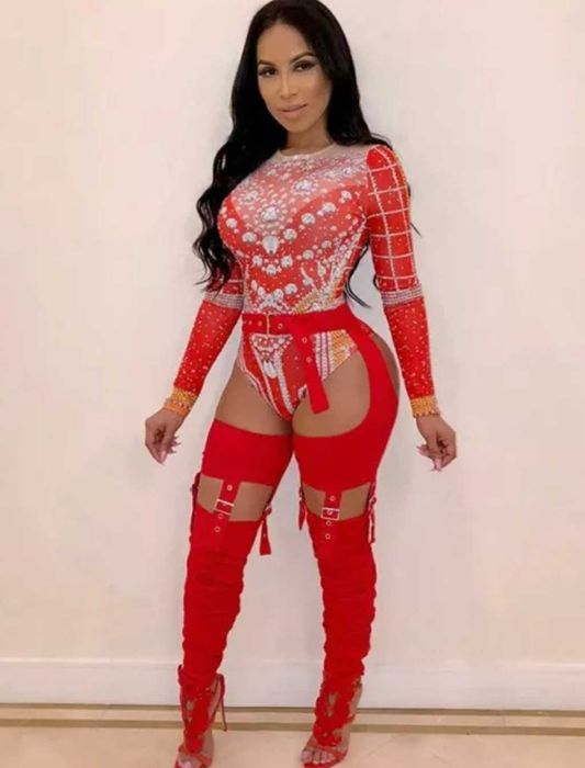 Spodnie estradowe sceniczne CZERWONE z wycięciami zapinane na klamry M