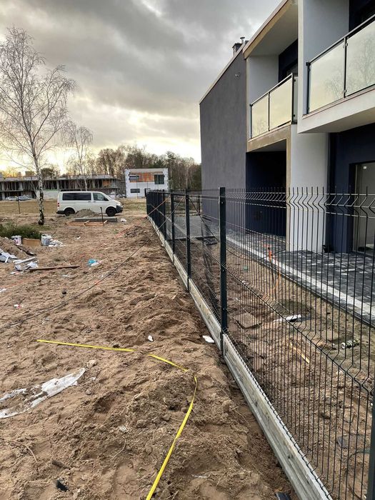 Ogrodzenie panelowe Panele ogrodzeniowe 3D Słupki Podmurówka PRODUCENT