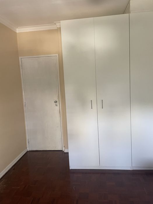 Quarto para Arrendar - Carcavelos
