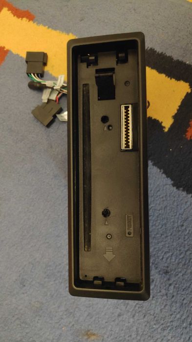 Tył radia LG LAC5900RN, sprawny