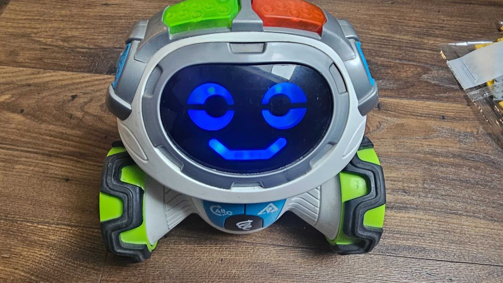 Robot interaktywny Fisher price Movi