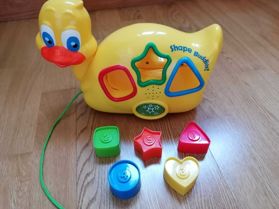 Patinho de puxar com formas e som
