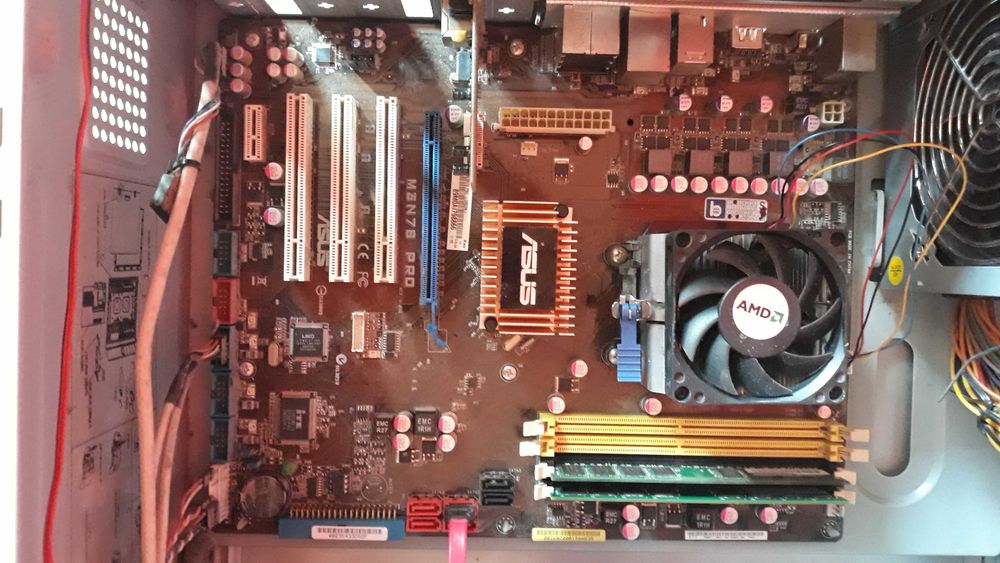 Komputer Retro Asus M3N78-PRO Athlon 64 X2 i 2GB RAM DDRII 800Mhz