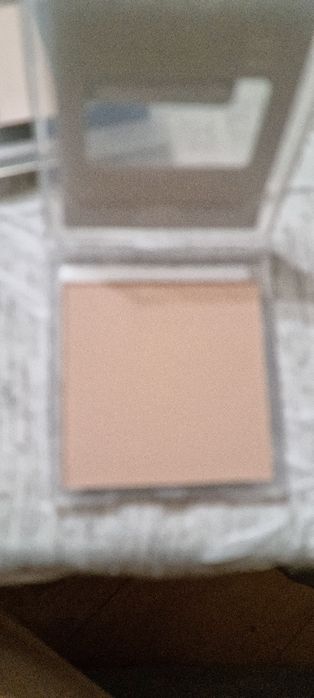 Puder prasowany beige