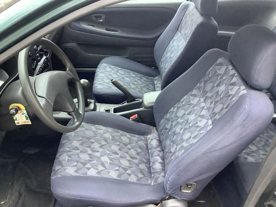Mitsubishi Colt 1.3i 75cv 1997 - Para peças