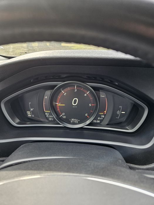 VOLVO V40 2020r  51 tyś km