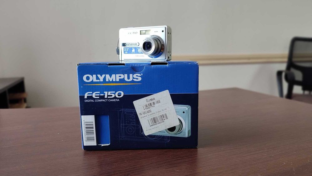 Цифрова фотокамера Olympus FE-150