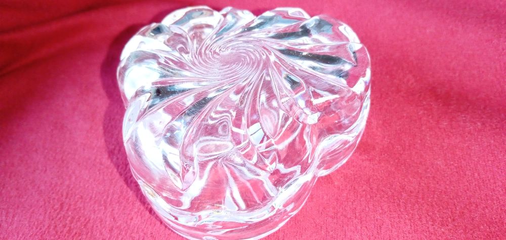 Cristaleira Coração dia dos Fiéis-Saudade-10E- Cruz-5E Desde 2E