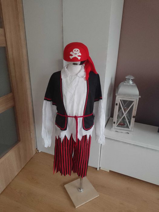 Strój karnawałowy PIRAT PIRATA przebranie kostium halloween 140/146 30