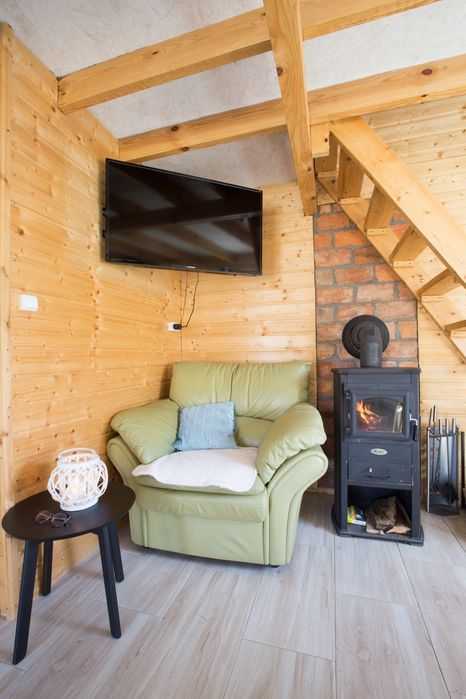 Domek z Jacuzzi Dębowy, Kaszuby wakacje staw, kominek, balia, nocleg