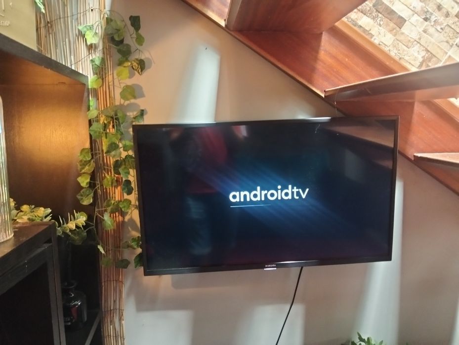 TV Xiaomi 32 " .