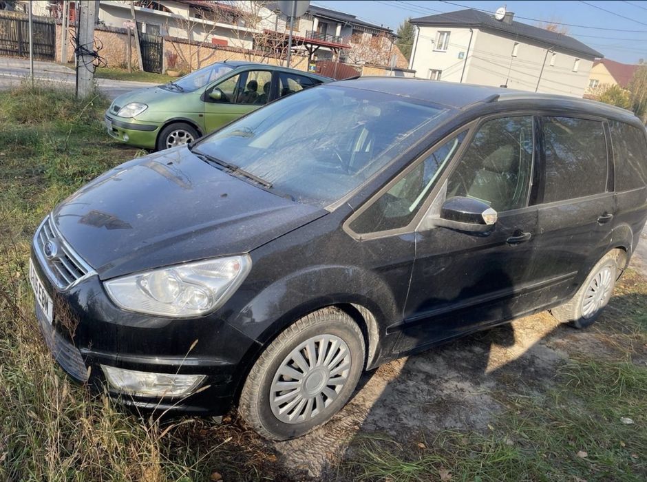 Zderzak przedni Ford Galaxy MK3 2015 – oryginał – dobry stan