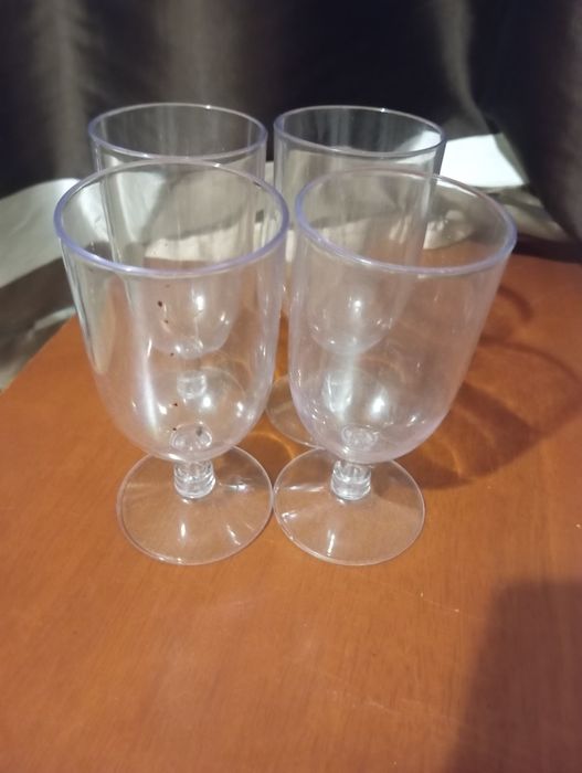 Oddam za darmo wszystkie rzeczy ze zdjęć